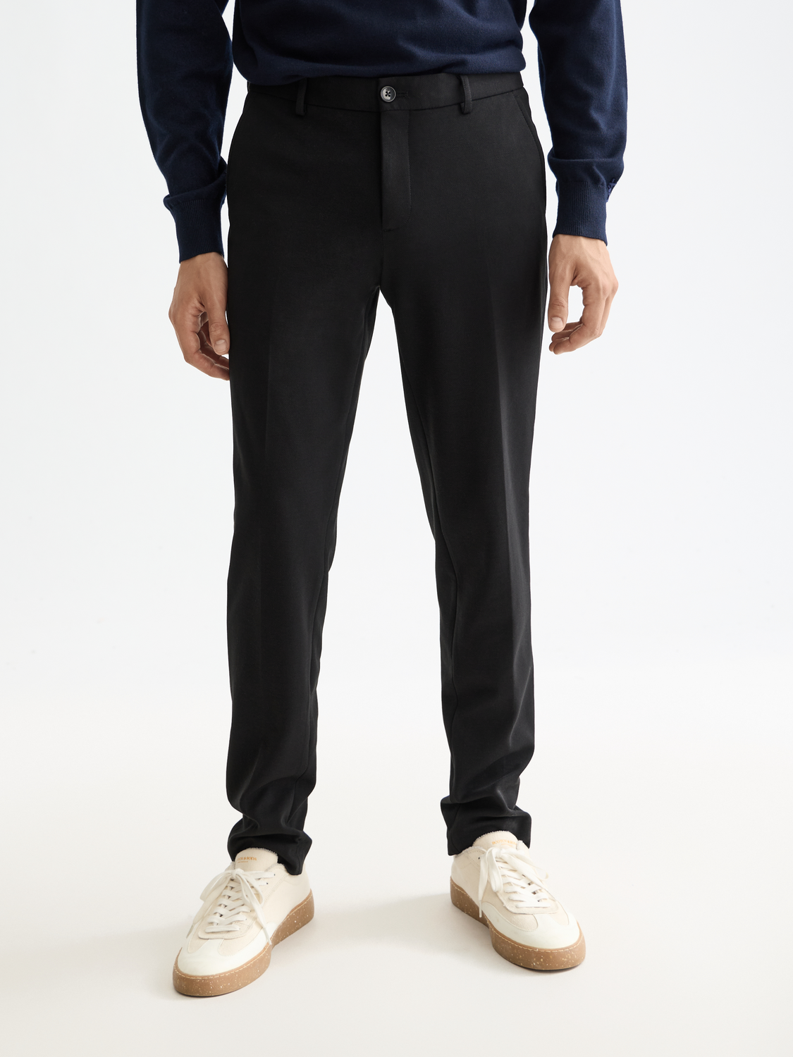 Core-Mott-Tailored Knitted Yarn Dyed Chino