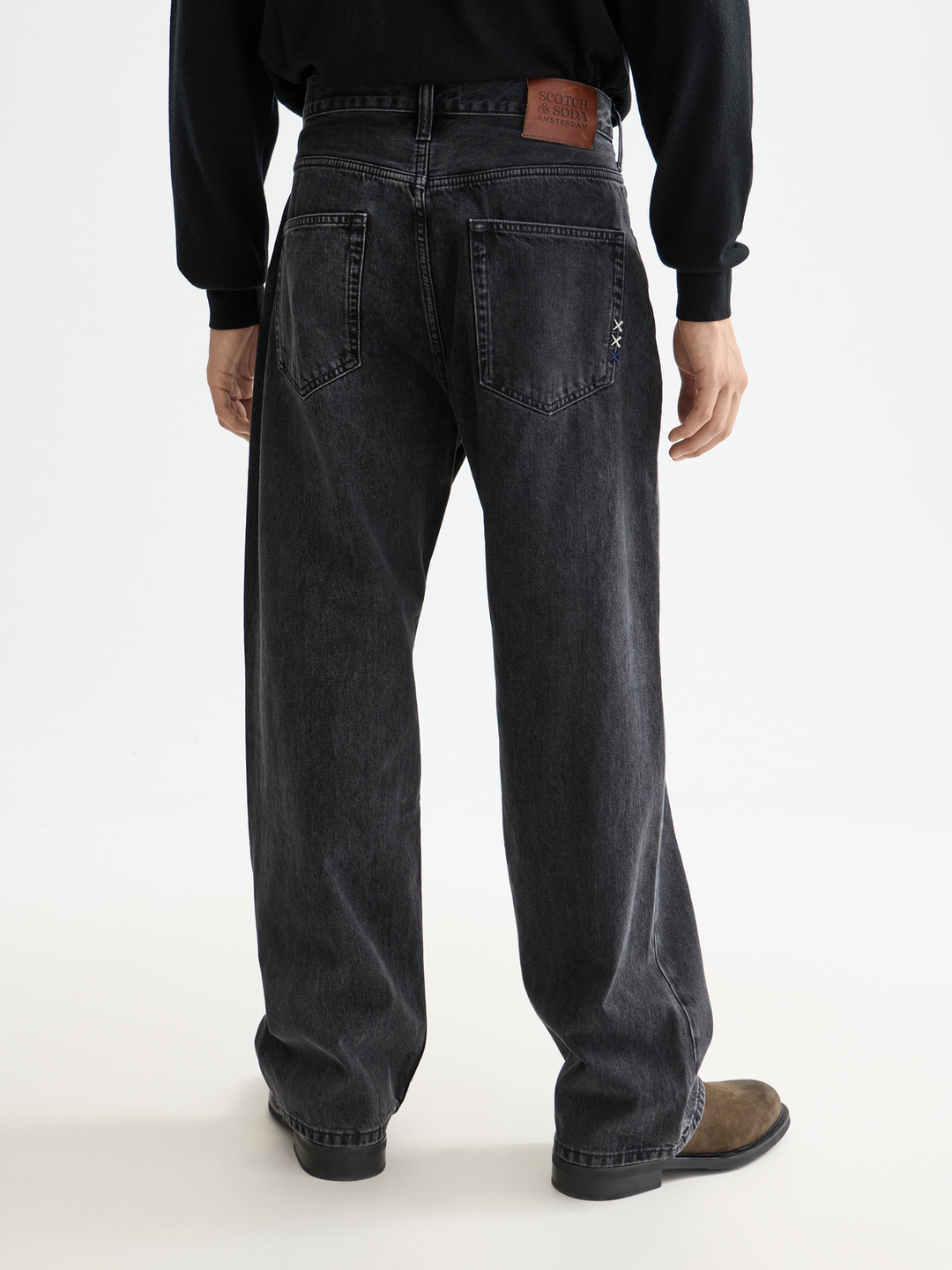 Essentials The Pitch Loose Denim