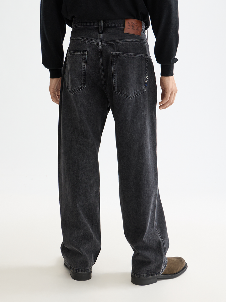 Essentials The Pitch Loose Denim