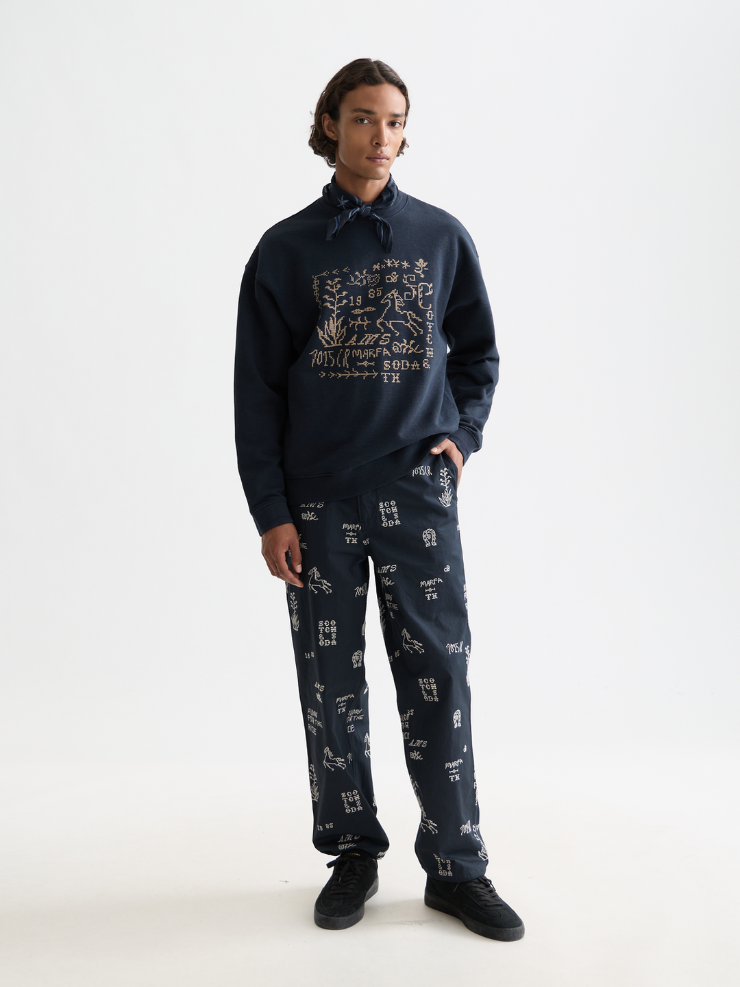 Embroidered Cotton-Blend Relaxed Straight Chino