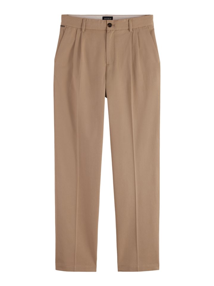 Pleated cotton/lyocell twill relaxed straight fit chino