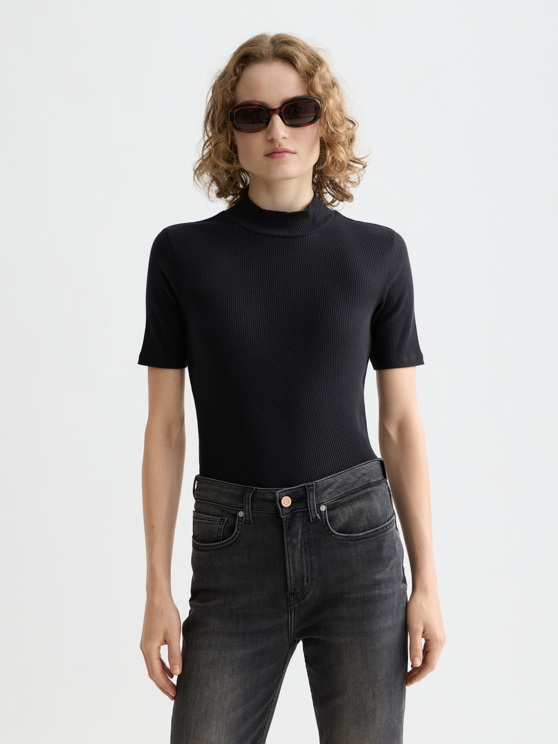 Core Mock Neck Rib T-Shirt