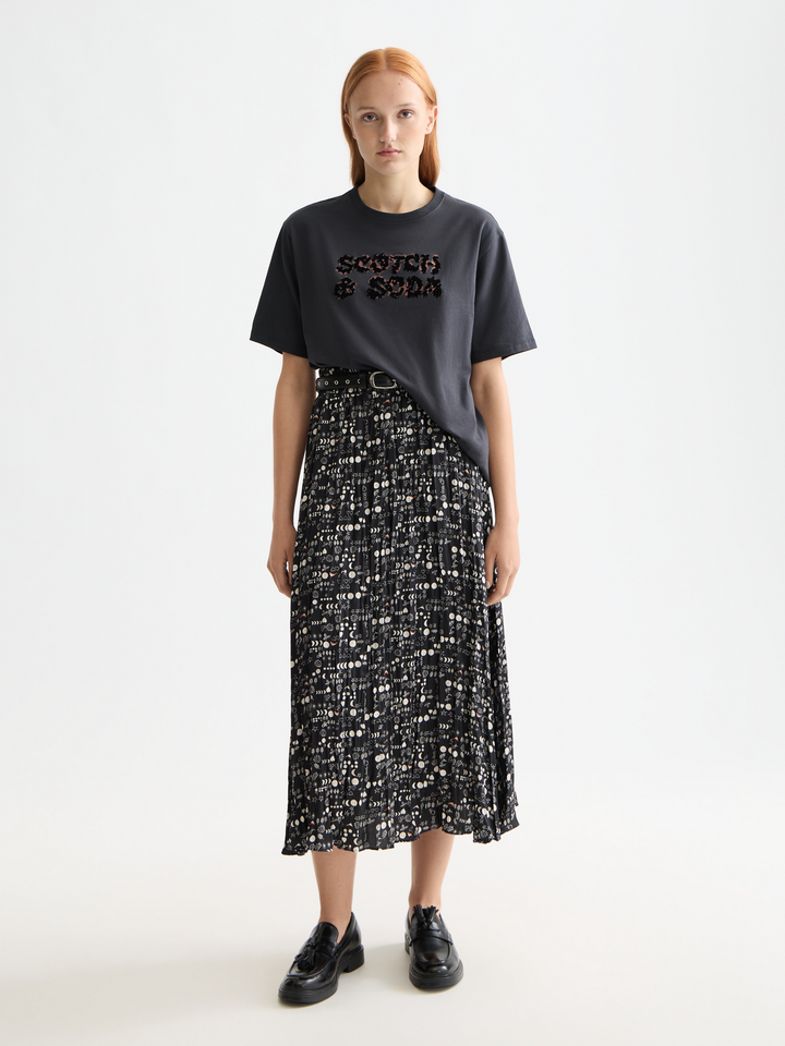 Loose fit T-shirt with leopard artwork