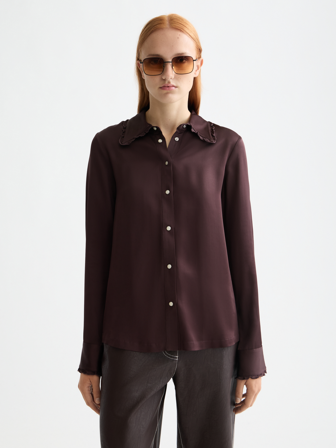 Regular fit shirt with ruffle