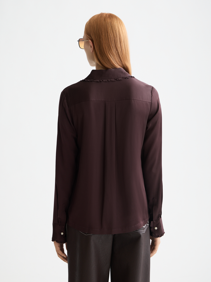 Regular fit shirt with ruffle