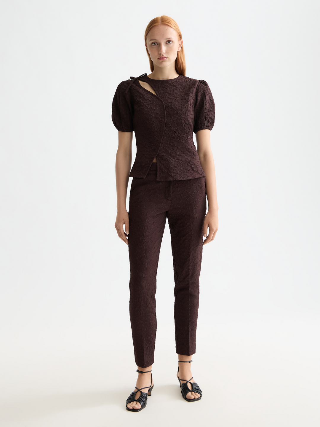 Puff sleeve textured top