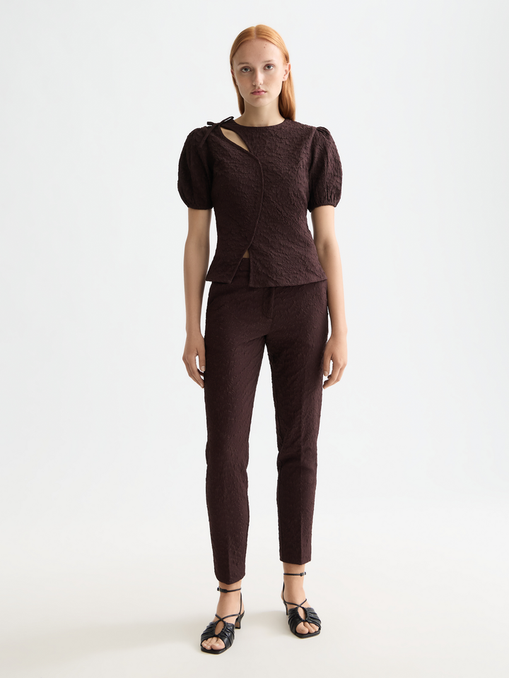 Puff sleeve textured top