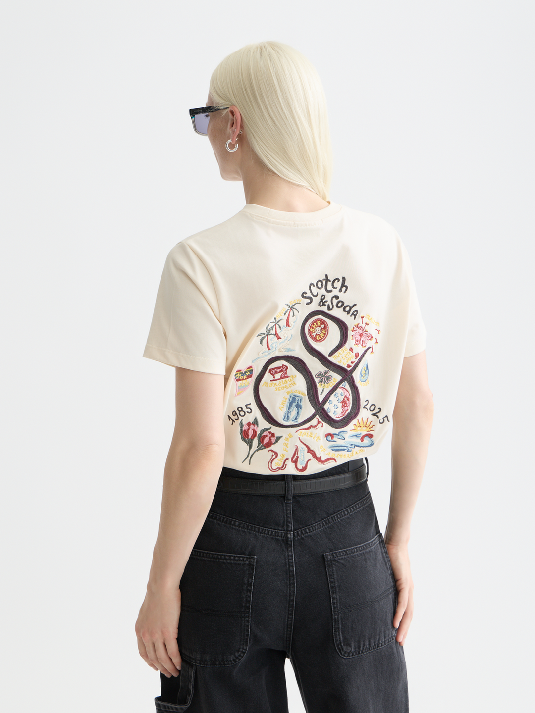 40 Years Washed Artwork Regular Fit T-Shirt