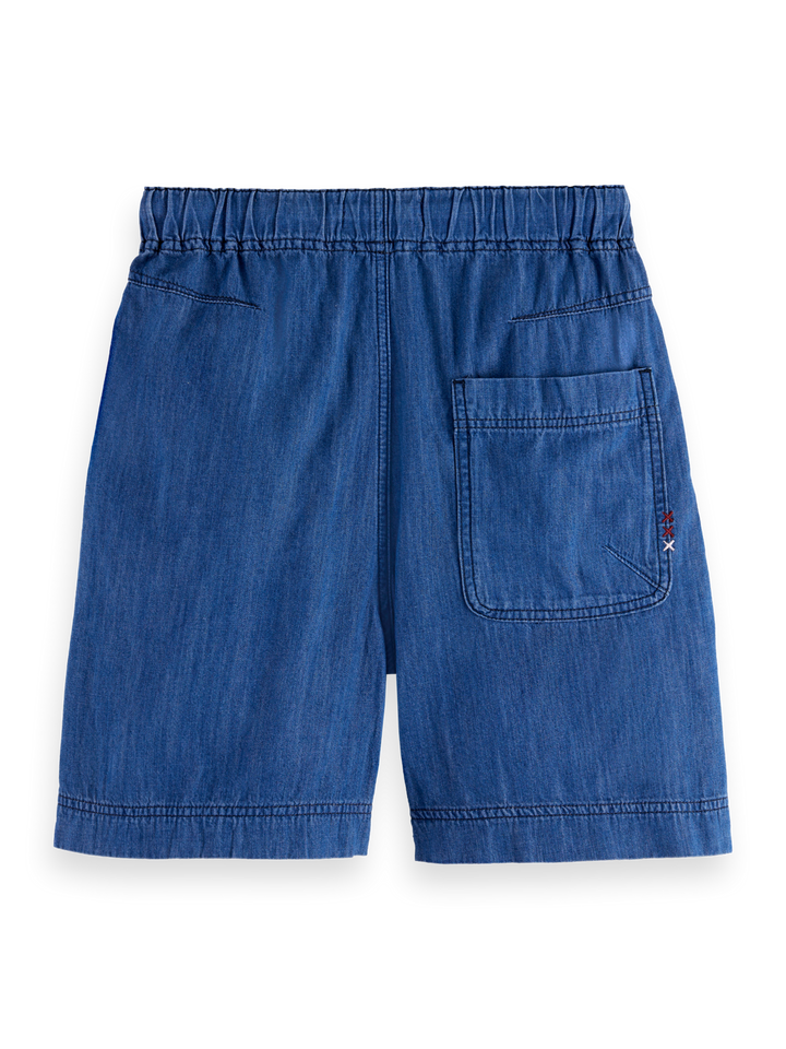 Sporty utility short in lightweight denim —  Washed Indigo