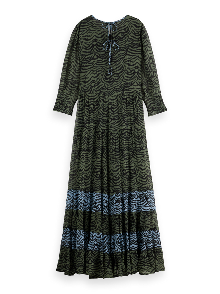 Maxi dress with panels and tied back