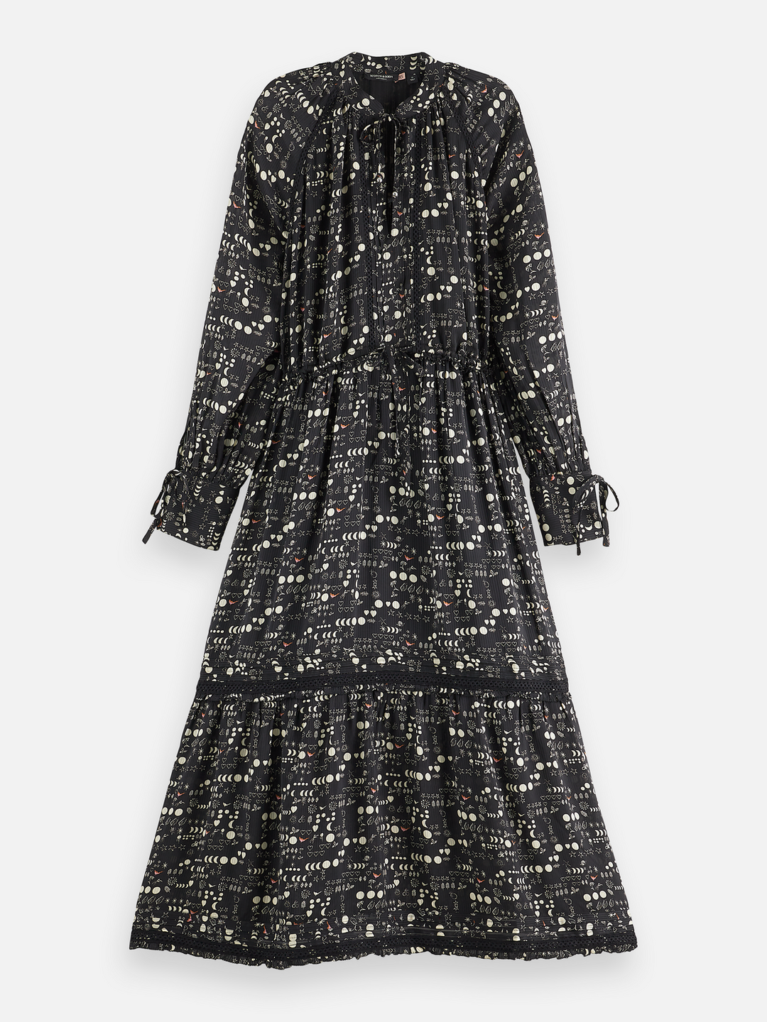 Maxi dress with lace details