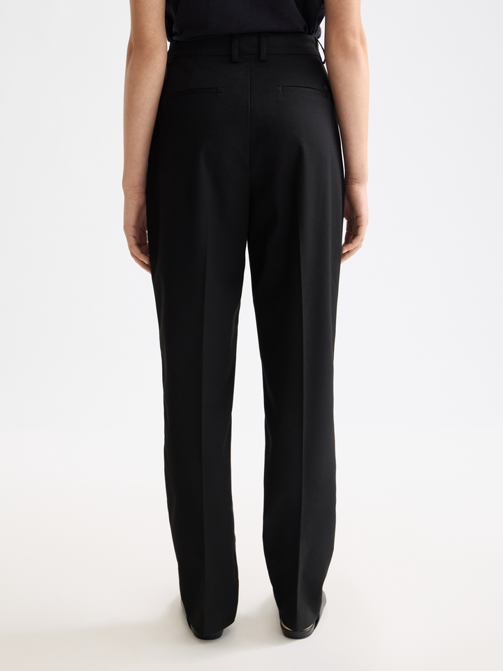 Robyn high rise relaxed gabardine tapered pant