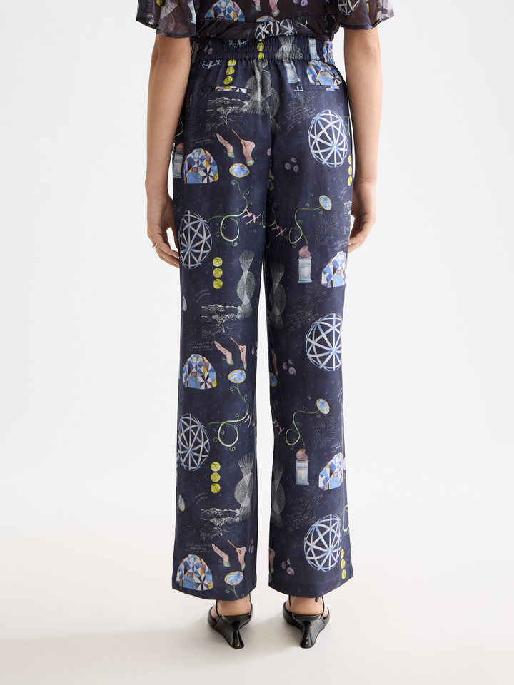 Gia Mid rise wide leg elasticated trousers in block print