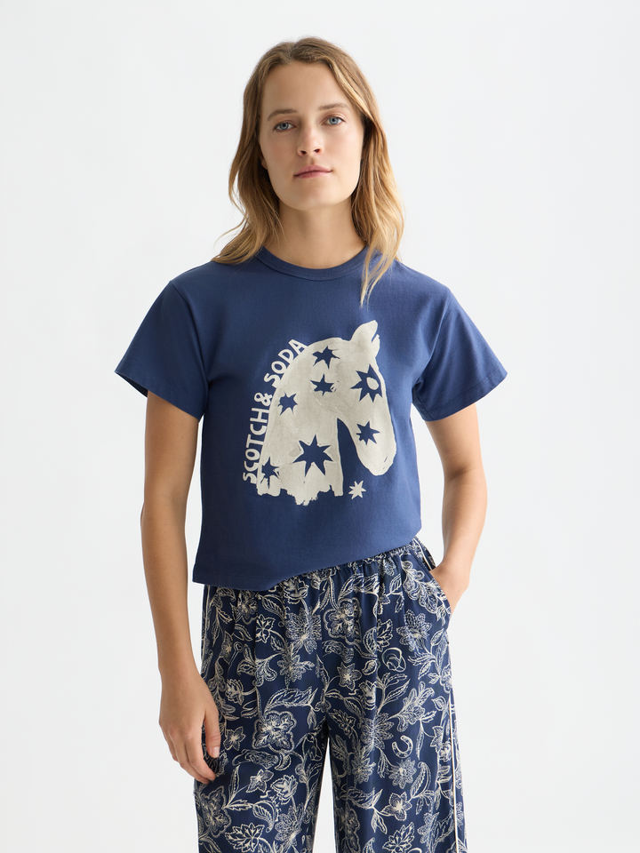 T-shirt with front artwork