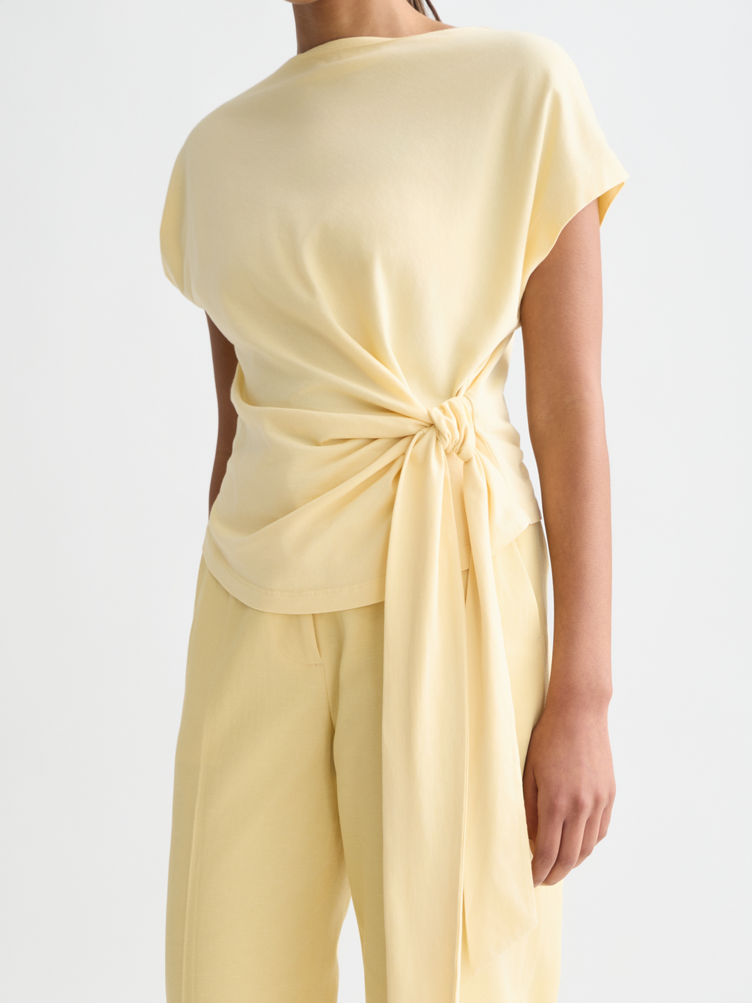 Knotted slash neck T-shirt