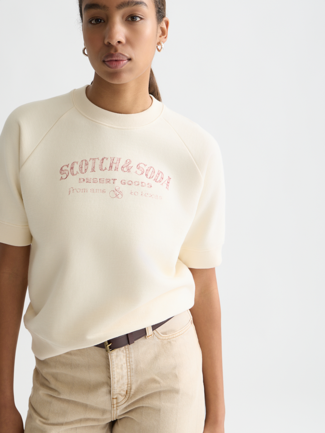 Shortsleeved artwork sweatshirt