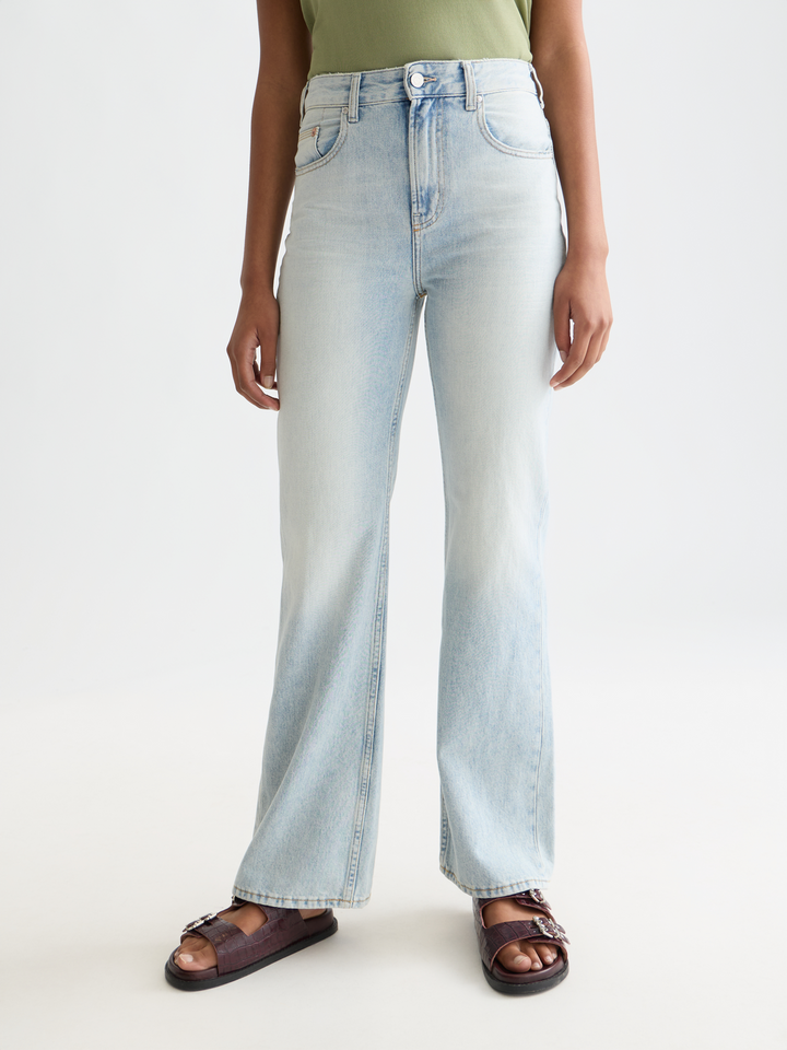 The Glow boot cut jeans
