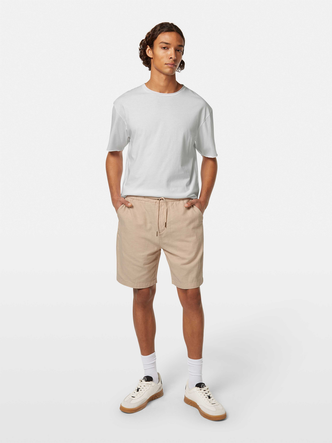 

Seasonal core - Fave cotton/linen twill bermuda, Soft camel